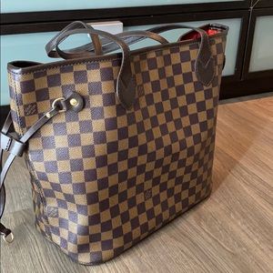 Never full shoulder bag!